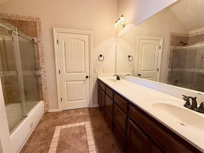 Building Photo - 620 Summit Crest Ln