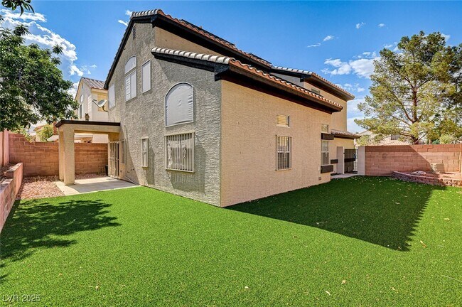 Building Photo - 8309 Clearbreeze Ct