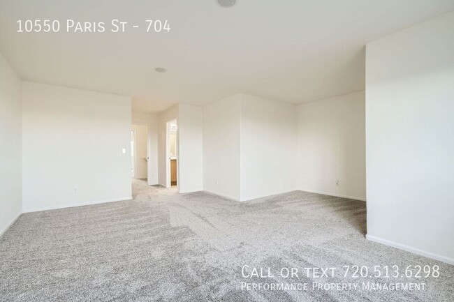 Building Photo - 10550 Paris St