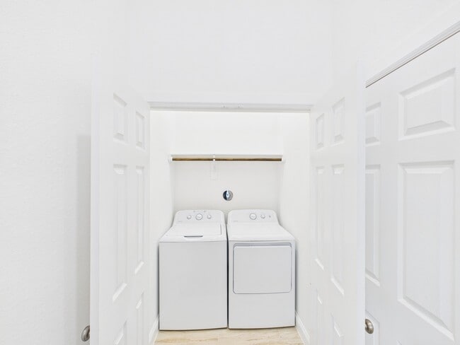 Building Photo - 4619 Stassen St