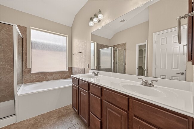 Building Photo - 12107 Redbud Brook Trail