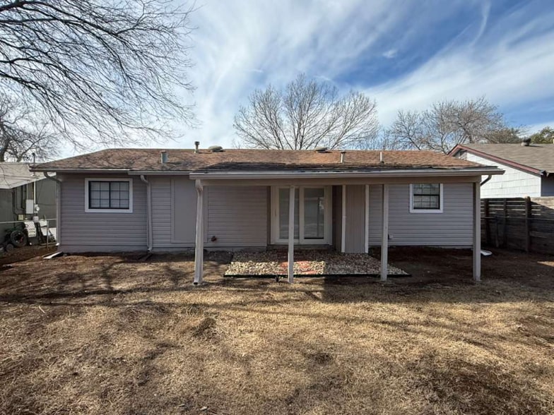 Building Photo - 6718 Pear Tree