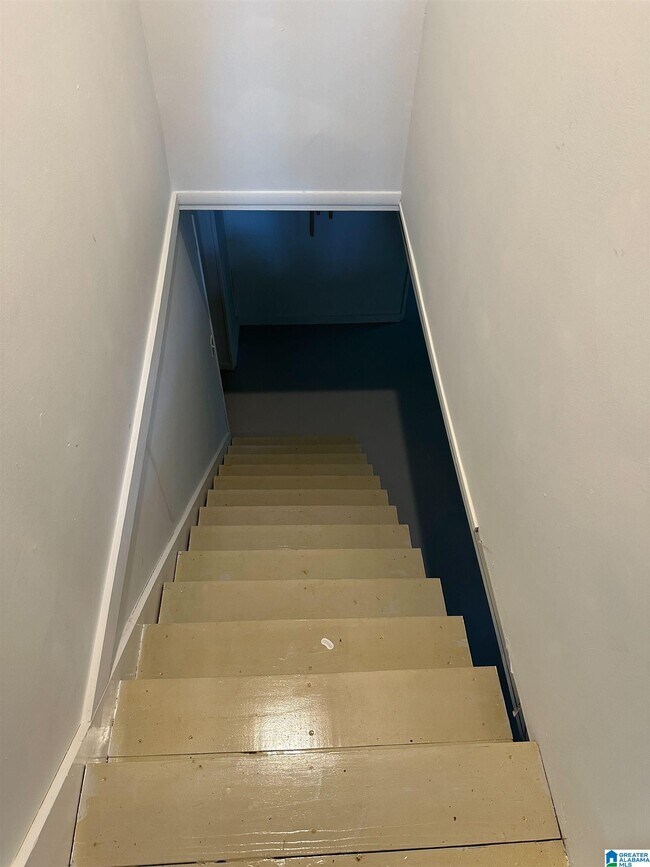 Building Photo - 905 45th St N