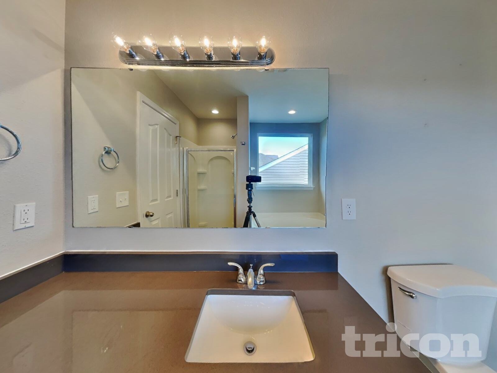 Building Photo - 1129 Hawick Dr