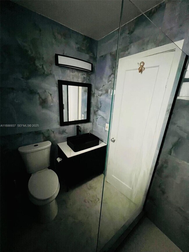 Building Photo - 1606 Jefferson Ave