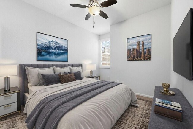 Building Photo - 1460 Mockingbird Ct