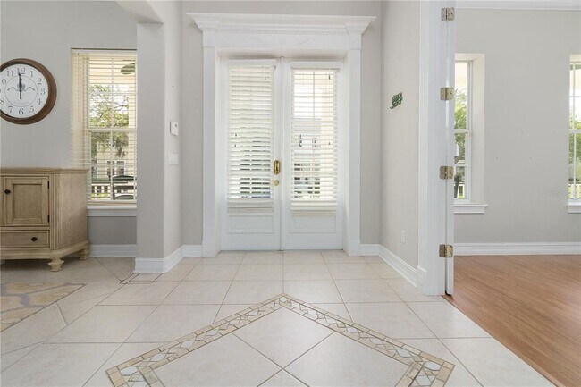 Building Photo - 216 Eastpark Dr