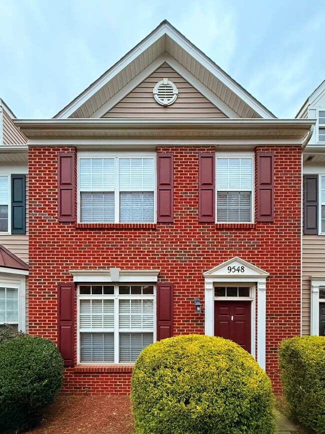 Building Photo - 9548 Inglenook Ln