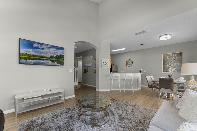 Building Photo - 4-Bedroom, 4-Bathroom in Kissimmee ***MOVE-IN SPECIAL/50% 2ND MONTH***(FURNISHED/OPTIONAL)