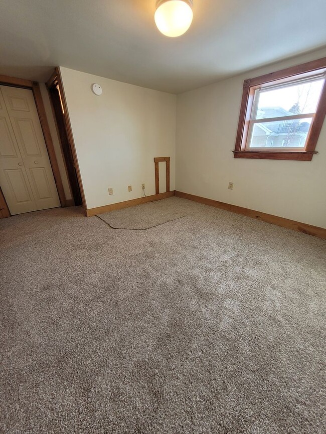 Building Photo - Leola 1st floor 1 bedroom