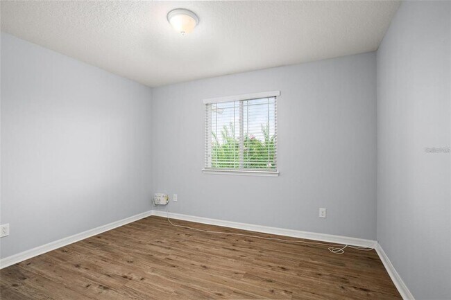 Building Photo - 2161 Cypress Villas Dr
