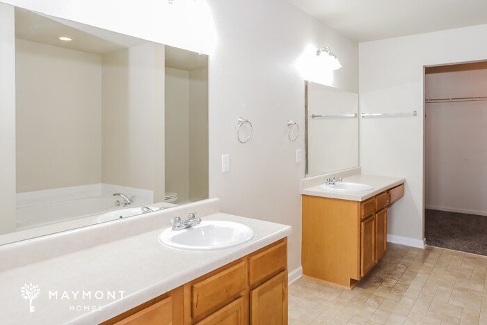 Building Photo - 15406 Mill Valley Dr