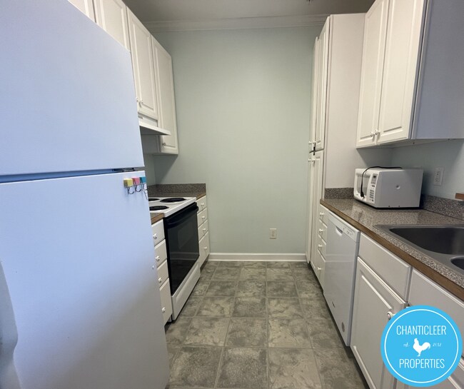 Building Photo - 701 Copperline Dr