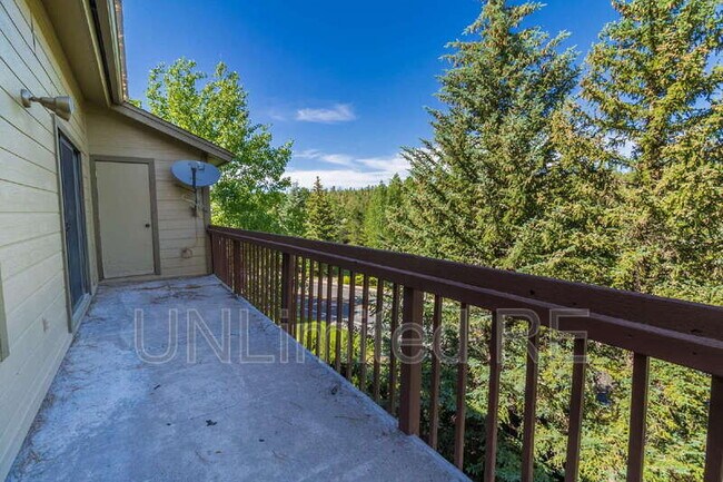 Building Photo - 2735 N Walnut Hills Dr