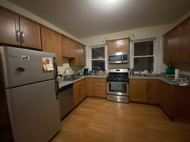 Building Photo - 41 Parker Hill Ave