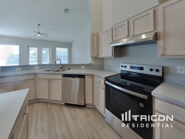 Building Photo - 3264 Abbeyfield Dr E