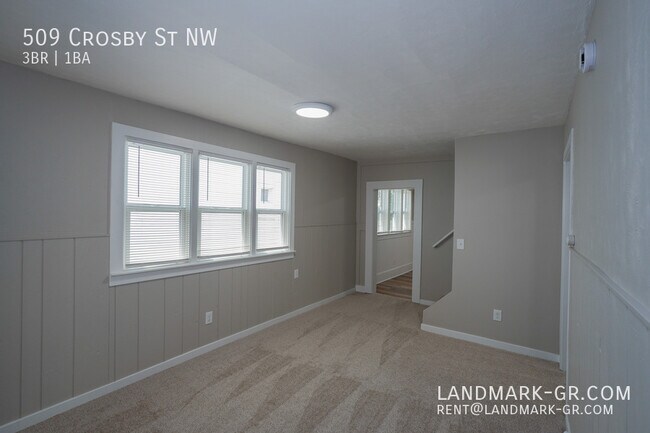 Building Photo - 509 Crosby St NW