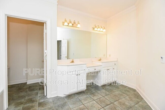 Building Photo - 1108 Cockrell Ct NW