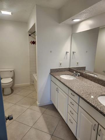 Building Photo - 6754 Eastridge Dr