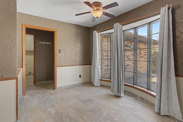 Building Photo - 604 Baker Dr