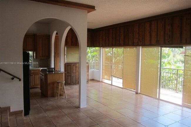 Building Photo - 4850 SW 63rd Terrace