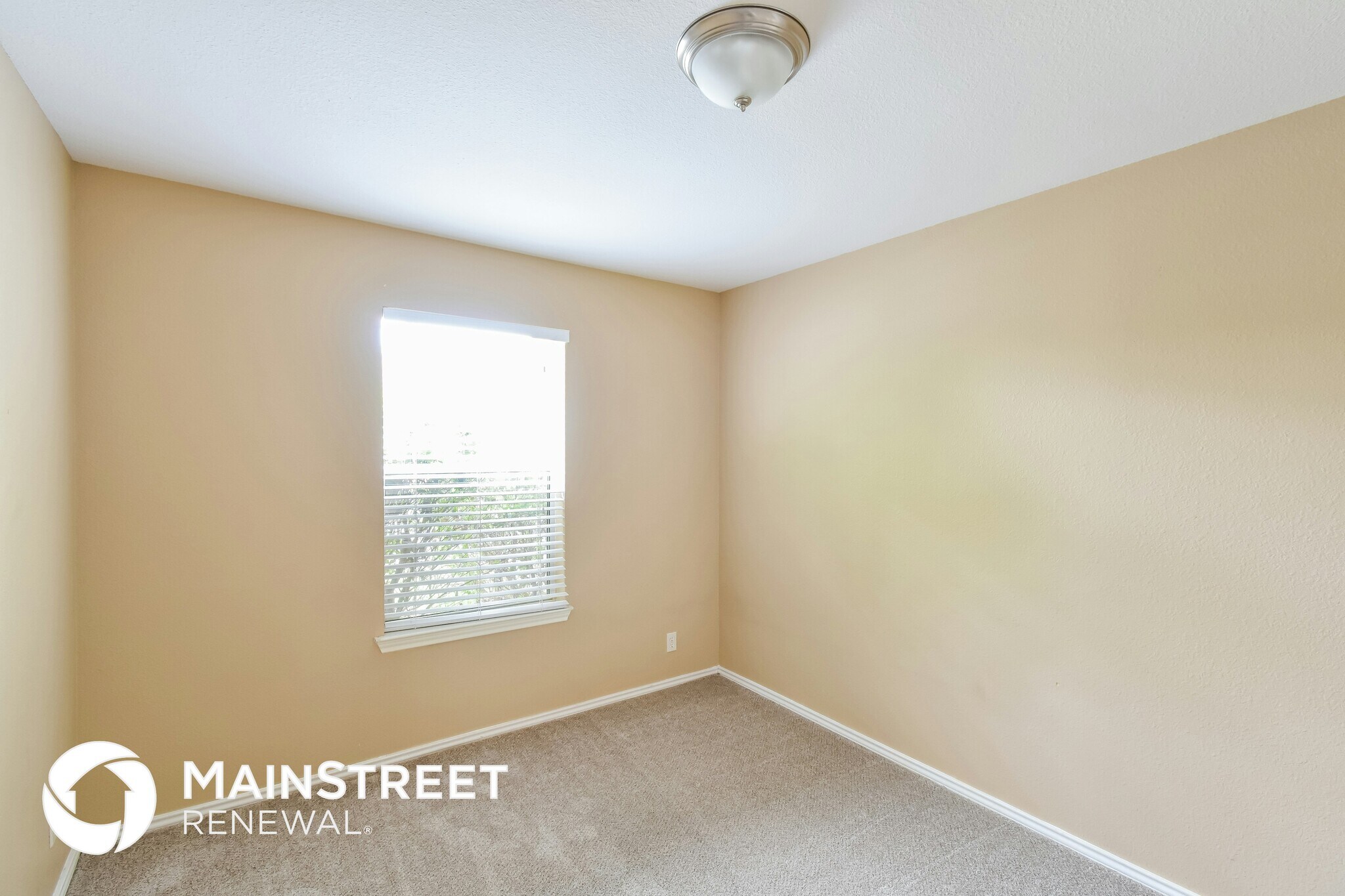 Building Photo - 4846 Dahlia Terrace