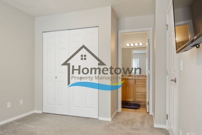 Building Photo - 1 Bedroom 1 Bathroom Home with Off-Street Parking Available in Coeur d'Alene!
