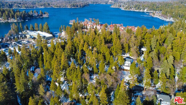 Building Photo - 233 Corona Cir