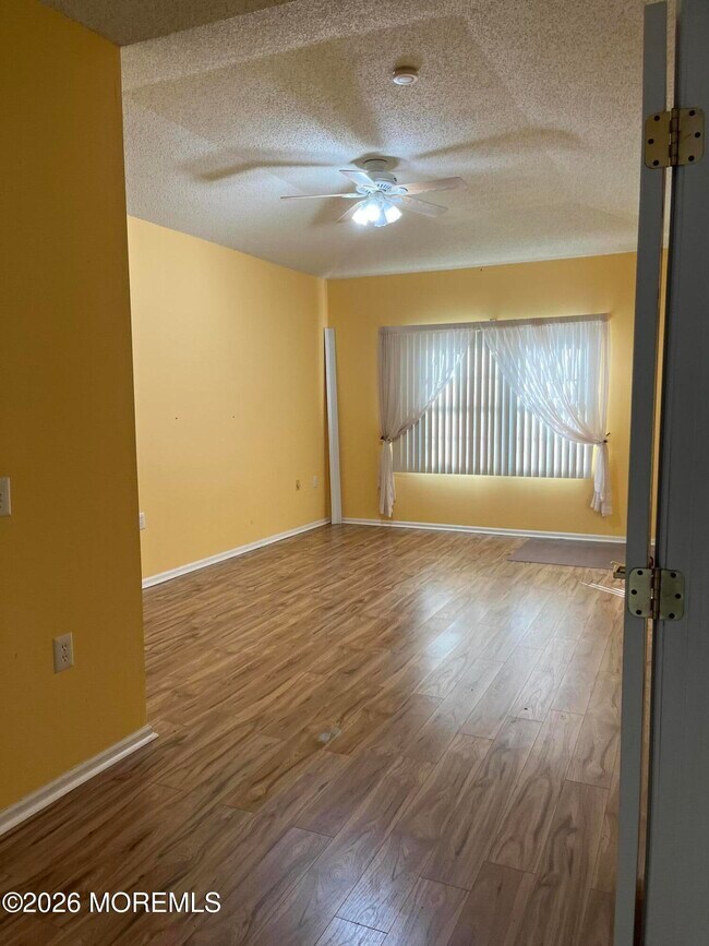 Building Photo - 11 Umberland Pl