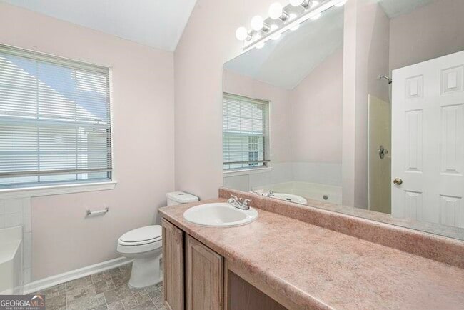 Building Photo - 3712 Salem Chapel Dr