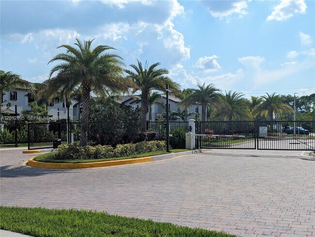 Building Photo - 235 SW 159th Ter
