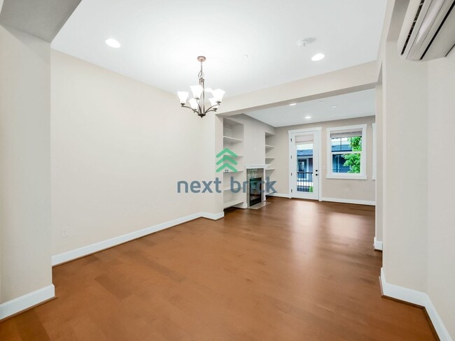 Building Photo - A Sparkling 3 Bed 2.5 Bath Home for Rent!