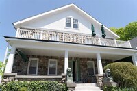 Building Photo - 17 Washington Ave