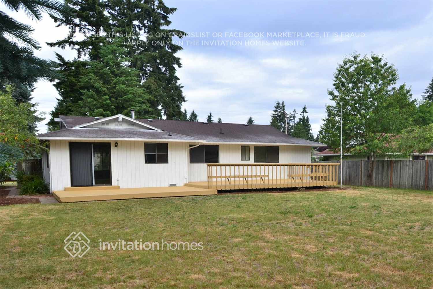 Building Photo - 2134 Hemlock St SE