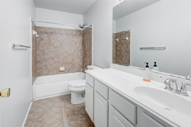 Building Photo - 18823 Elm Square Ct