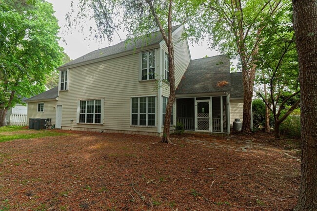 Building Photo - 1813 Windmere Way