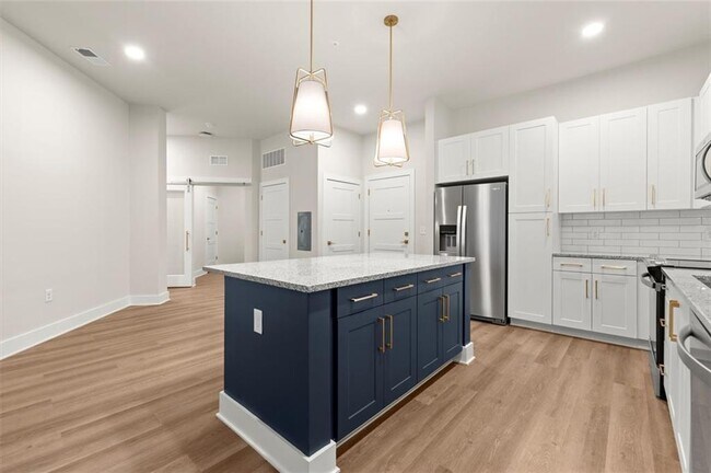 Building Photo - 2648 Sandy Plains Rd