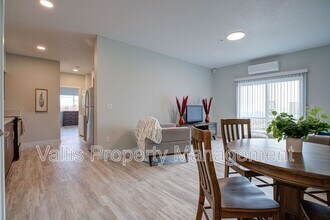Building Photo - 13001 S Crompton Ln