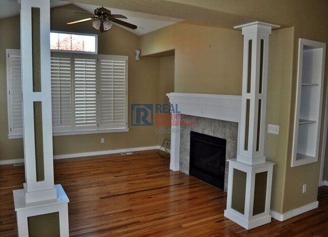 Building Photo - 14000 Winding River Ct