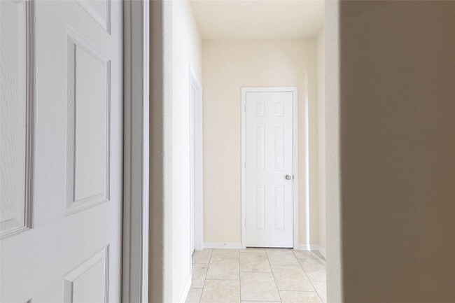 Building Photo - 4615 Russet Leaf Trace