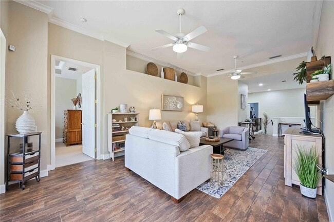 Building Photo - 5290 Descanso Ct