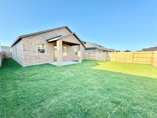 Building Photo - 21823 White Stone Creek Dr