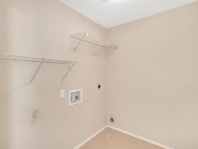 Building Photo - 1029 Magnolia Ln
