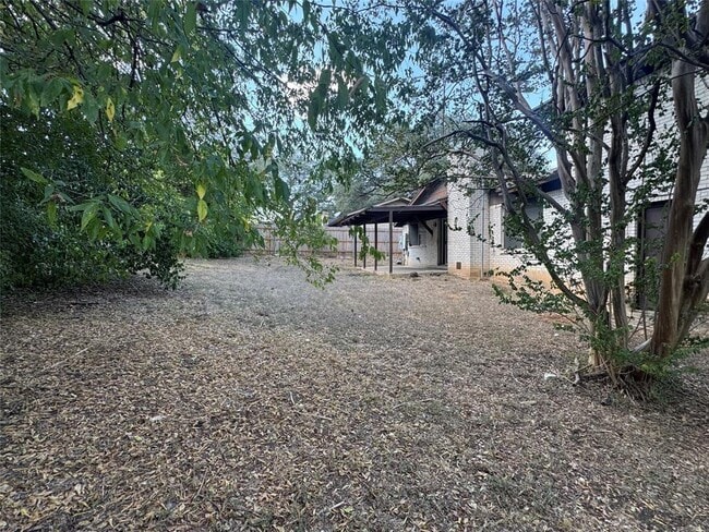 Building Photo - 1311 Cardinal Hill Dr