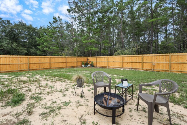 Building Photo - 71 Lafavre Ln