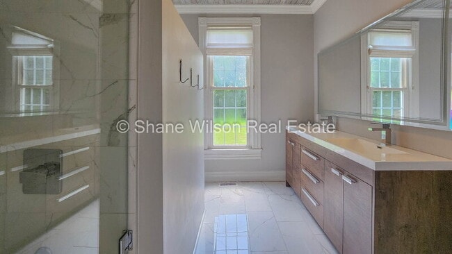 Building Photo - 331 Smith Cir