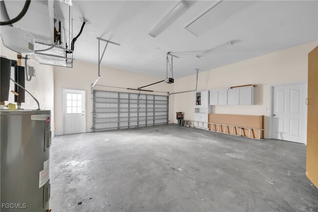 Building Photo - 2015 SE 12th St