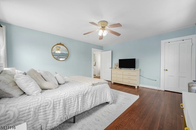 Building Photo - 416 2nd St