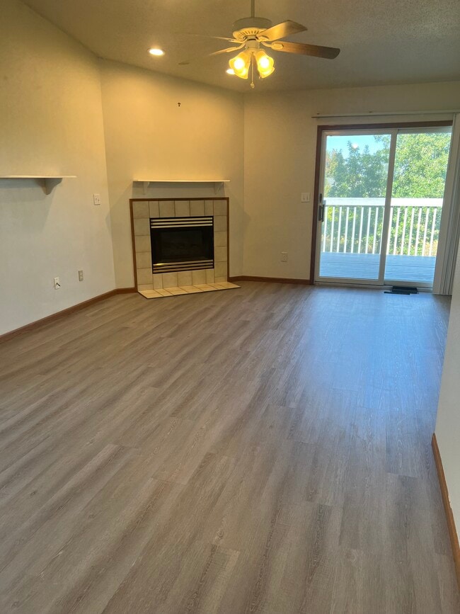 Building Photo - 2522 Walden Rd