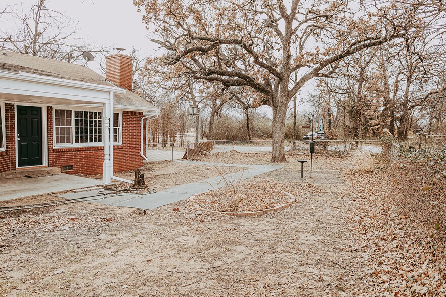 Backyard - 5331 Indian Hill Rd
